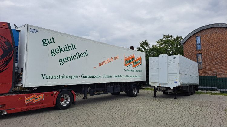 LKW-Beklebung